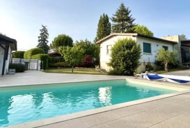 À vendre à Thônex: Villa individuelle avec piscine située dans un quartier calme