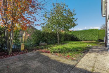 À vendre à Vernier : lumineuse villa jumelée dans un quartier résidentiel