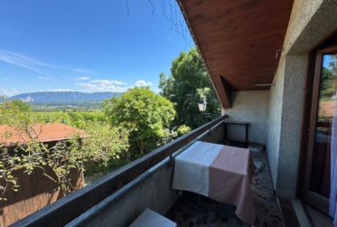 MAISON DE VILLAGE DE CARACTÈRE - à louer