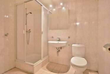 For sale in Vernier: bright semi-detached villa in a residential area