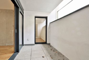 3 Bedrooms Flat