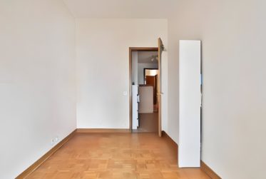 2 Bedrooms Flat