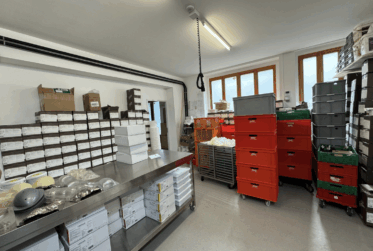 Modern Commercial Premises in Chêne-Bourg for sale for investor