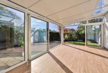 À vendre à Vernier : lumineuse villa jumelée dans un quartier résidentiel
