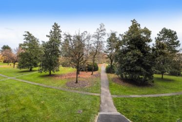 À VENDRE : Superbe appartement de 4 pièces en SI, situé dans la Résidence Parc Plein Soleil au Grand-Saconnex