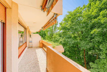 OPPORTUNITÉ RARE – Appartement traversant en PPE de 5.5 pièces d’exception aux Eaux-Vives dans un cadre verdoyant à rénover