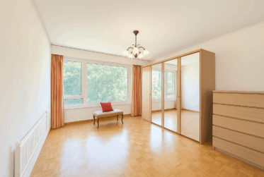 OPPORTUNITÉ RARE – Appartement traversant en PPE de 5.5 pièces d’exception aux Eaux-Vives dans un cadre verdoyant à rénover