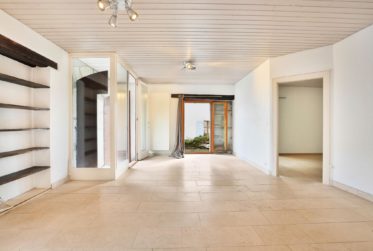 4 Bedrooms House