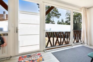 2 Bedrooms Flat