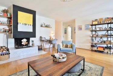 2 Bedrooms Flat