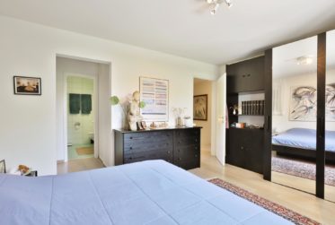 Charming Semi-Detached Home with Private Garden
