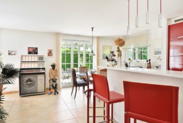 Charming Semi-Detached Home with Private Garden